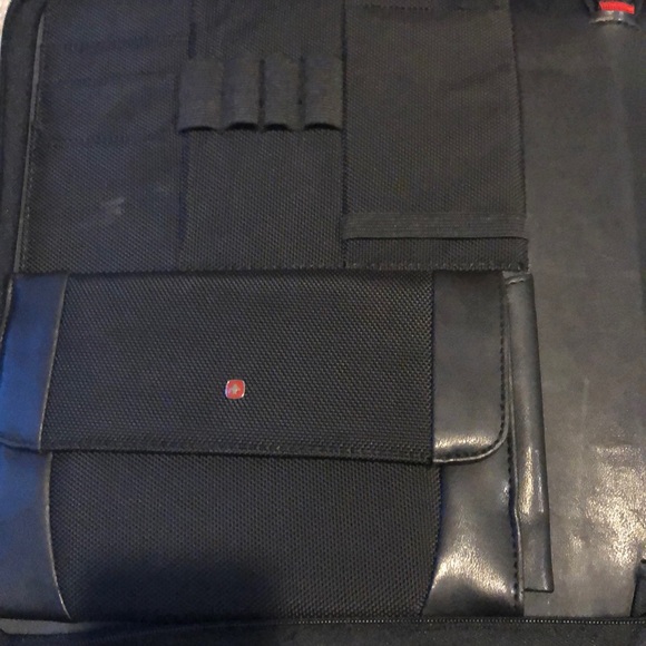 Swiss Army briefcase - Picture 5 of 10